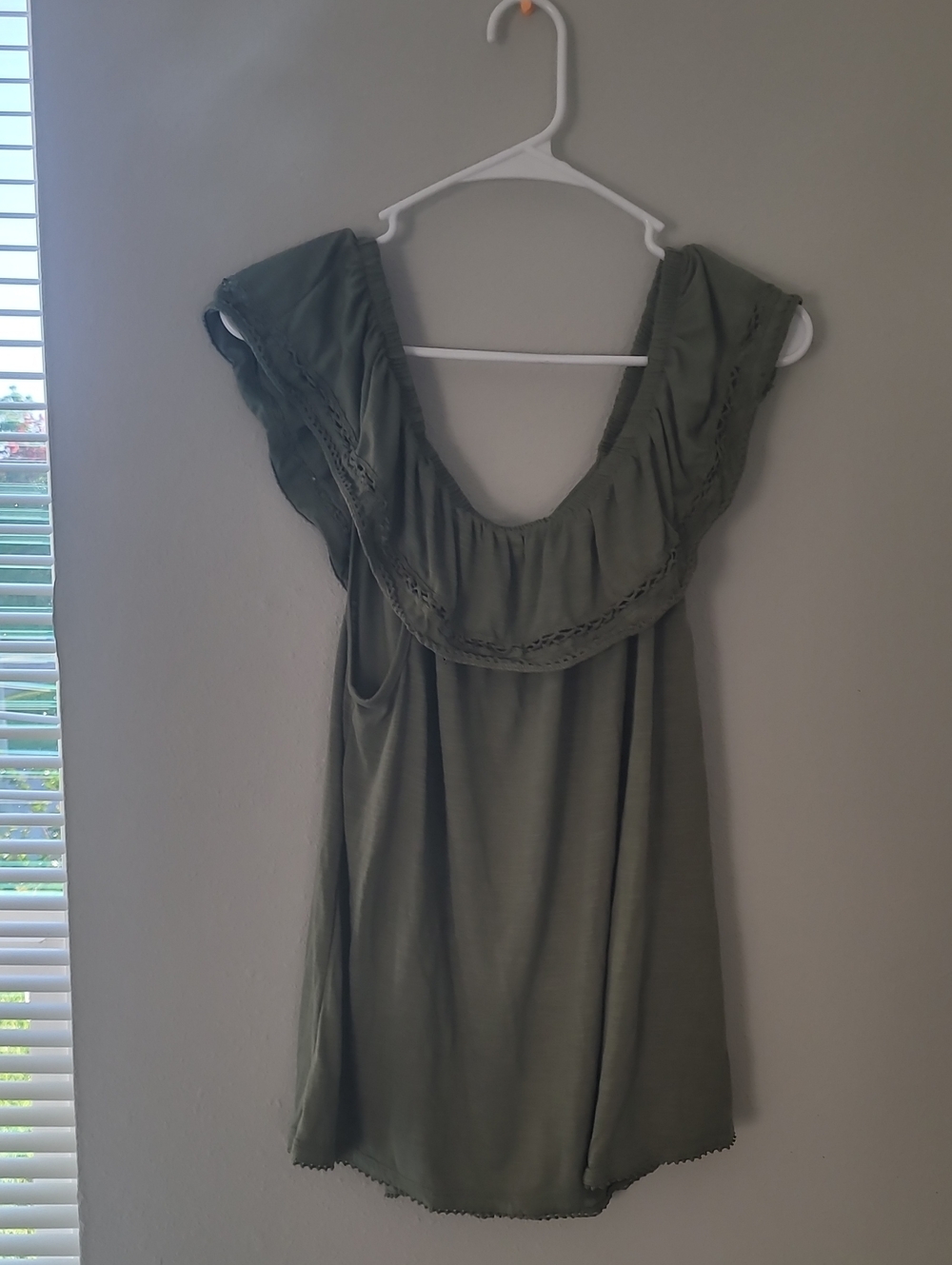 Faded Glory Olive Green Ruffle-Trim Women’s Tank Top
